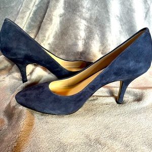 New Navy blue suede heels by Inc Size 7M